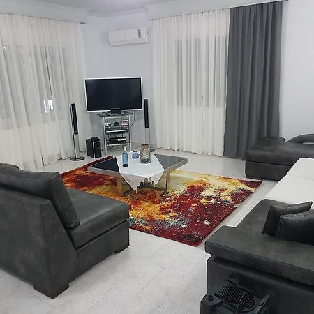 אספרובלטה Bourlis Apartments מראה חיצוני תמונה
