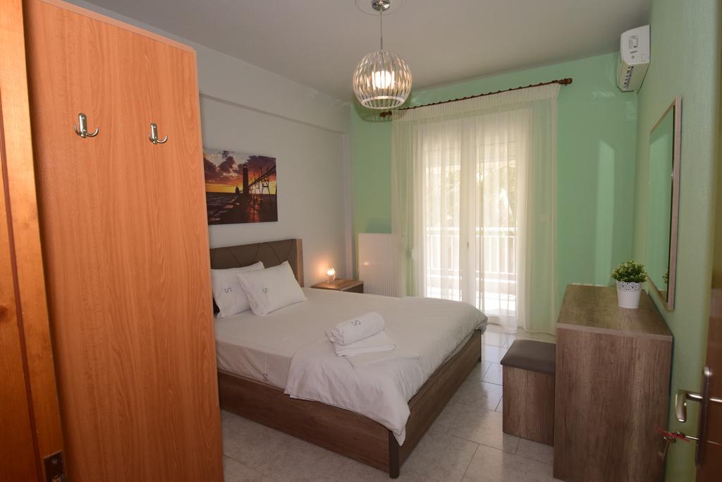 אספרובלטה Bourlis Apartments מראה חיצוני תמונה