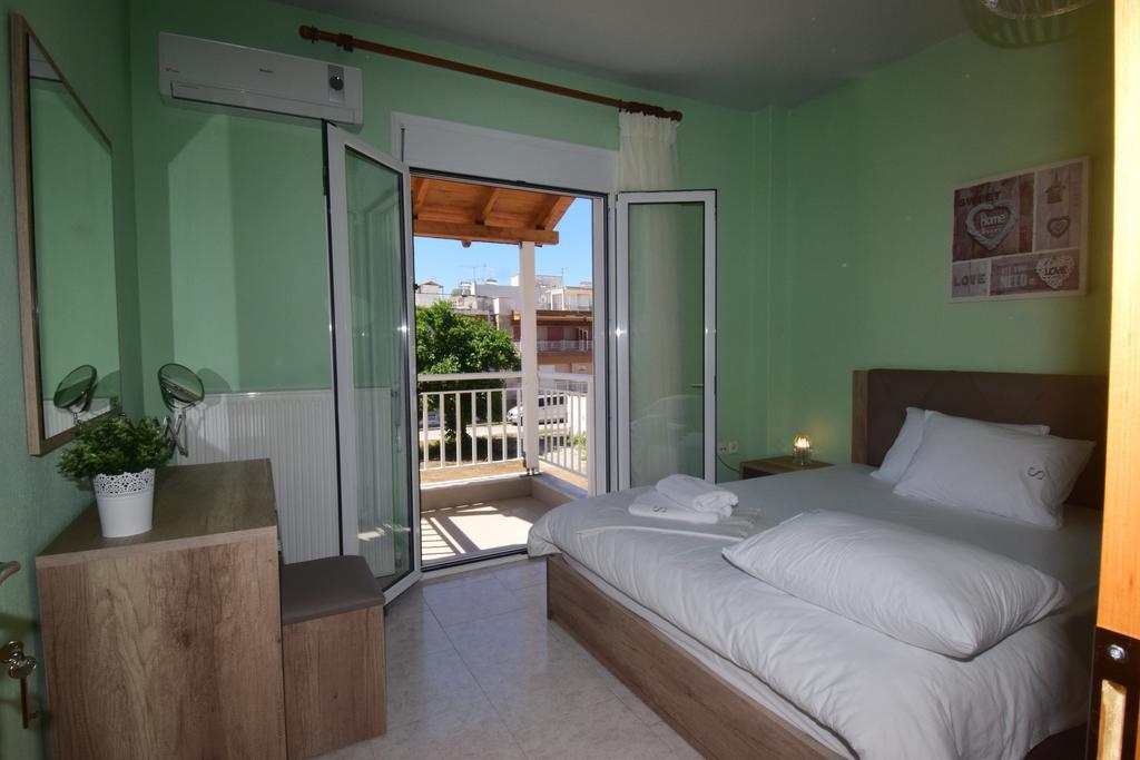 אספרובלטה Bourlis Apartments מראה חיצוני תמונה