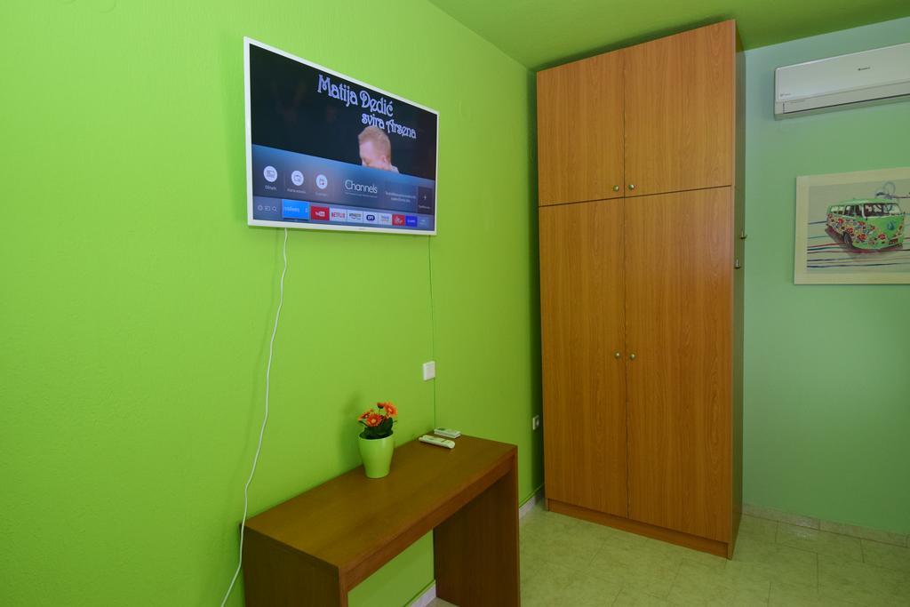 אספרובלטה Bourlis Apartments מראה חיצוני תמונה