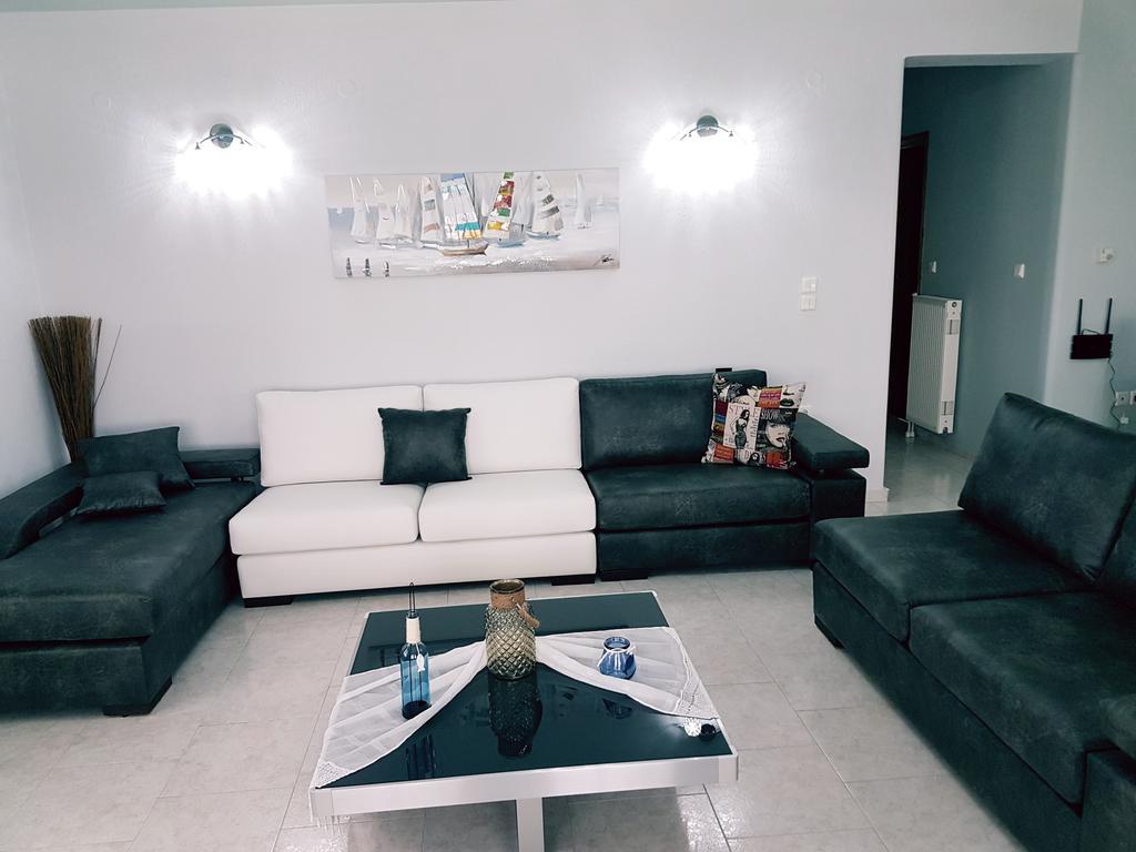 אספרובלטה Bourlis Apartments מראה חיצוני תמונה