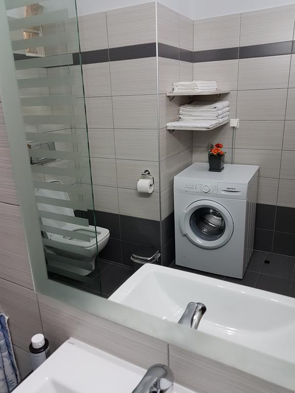 אספרובלטה Bourlis Apartments מראה חיצוני תמונה