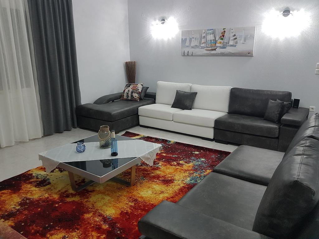 אספרובלטה Bourlis Apartments מראה חיצוני תמונה