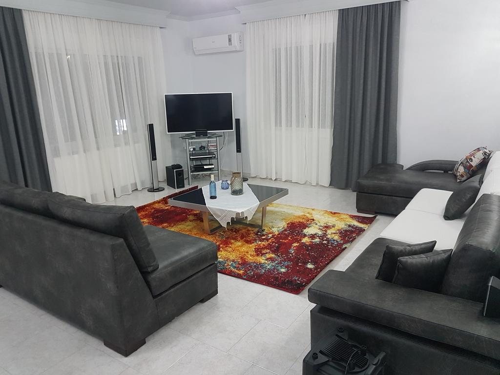 אספרובלטה Bourlis Apartments מראה חיצוני תמונה