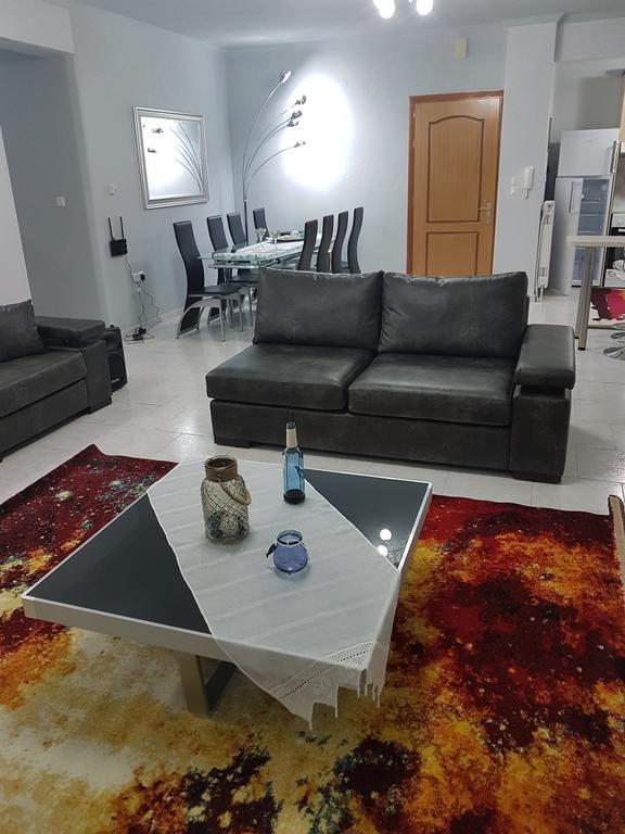 אספרובלטה Bourlis Apartments מראה חיצוני תמונה