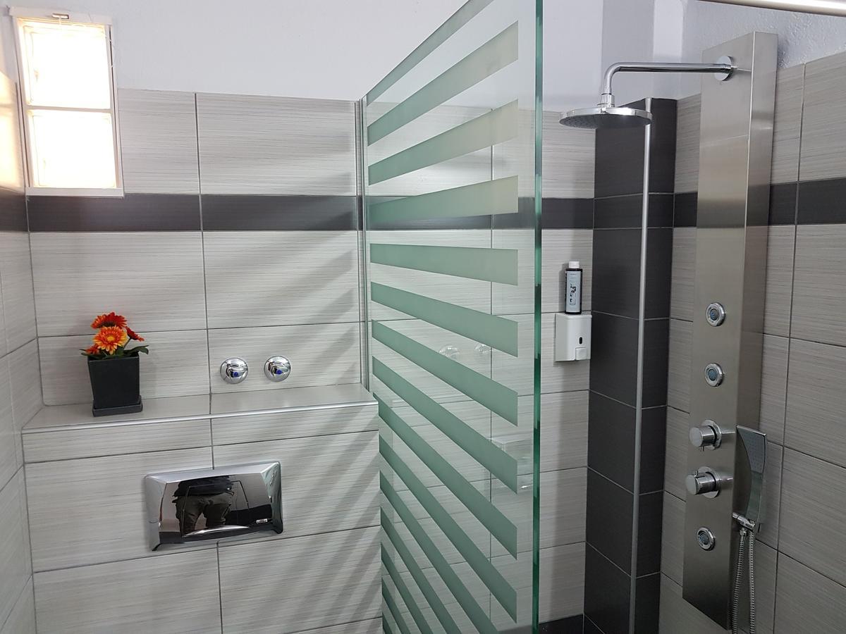 אספרובלטה Bourlis Apartments מראה חיצוני תמונה